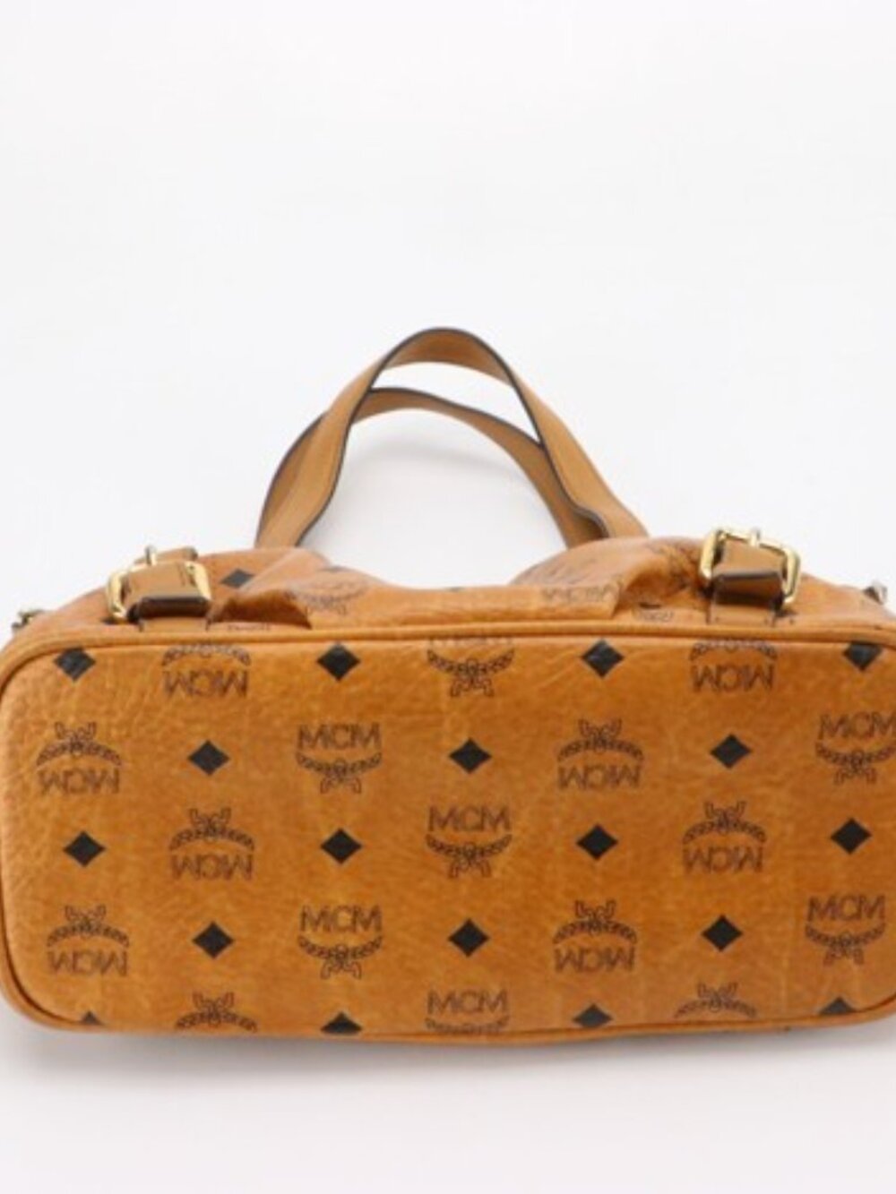 MCM -Pleated-zip-tote-bag-in-Cognac-Visetos-Canvas - Picture 3 of 7